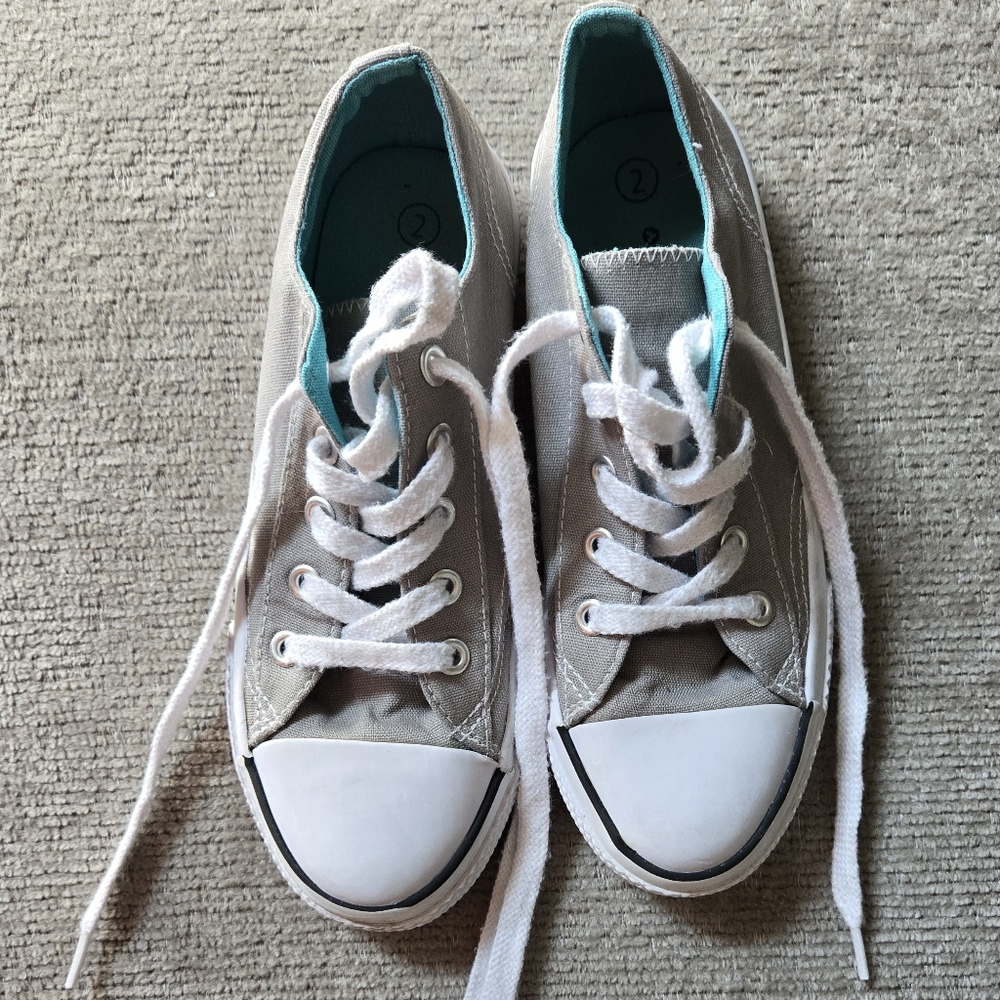 Air Walk girls Size 2